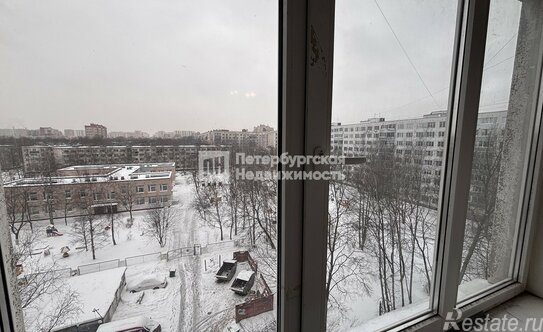 Продажа 1-комн квартиры на вторичном рынке Большевиков пр-кт