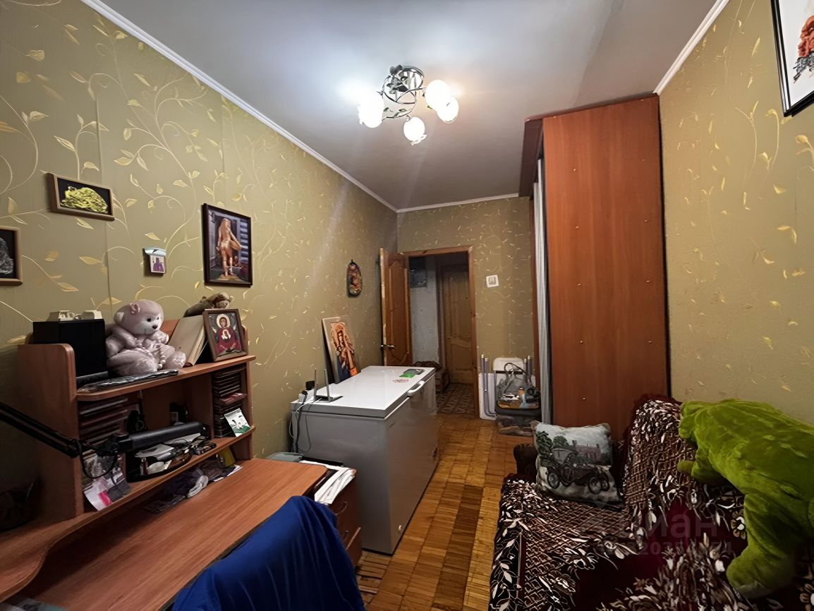 Продажа 3-комн квартиры на вторичном рынке Болшево мкр, Гражданская улица, 43