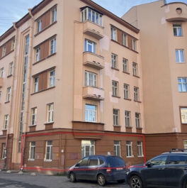 Продажа 3-комн квартиры на вторичном рынке улица Ольминского,  д. 8 литБ