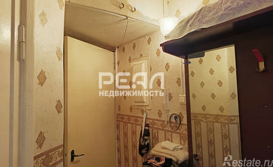 Продажа 2-комн квартиры на вторичном рынке Гатчина, ул Володарского,  д. 15