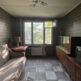 Продажа 2-комн квартиры на вторичном рынке Александровской фермы пр-кт,  д. 7