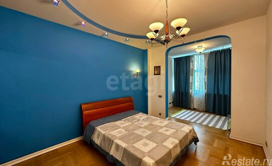 Продажа 4-комн квартиры на вторичном рынке пр-кт Маршала Жукова,  д. 30