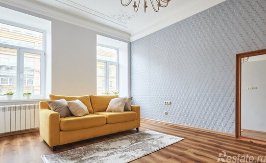 Продажа 3-комн квартиры на вторичном рынке улица Марата,  д. 70А-70Б