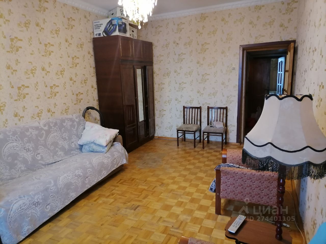 Продажа 3-комн квартиры на вторичном рынке пос. Металлострой, Центральная улица, 11