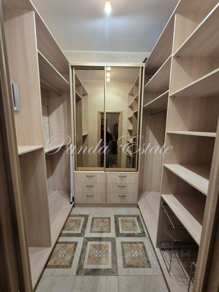 Аренда 3-комн квартиры на вторичном рынке Одинцово, бульвар Маршала Крылова, 25а