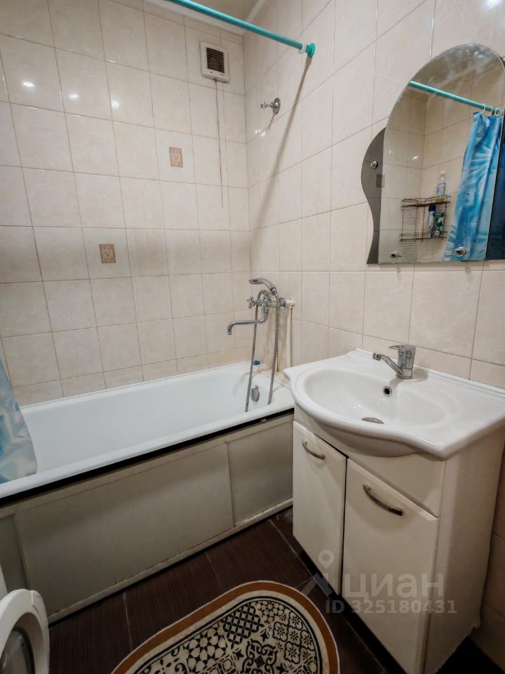 Аренда 1-комн квартиры на вторичном рынке Раменское, улица Чугунова, 43