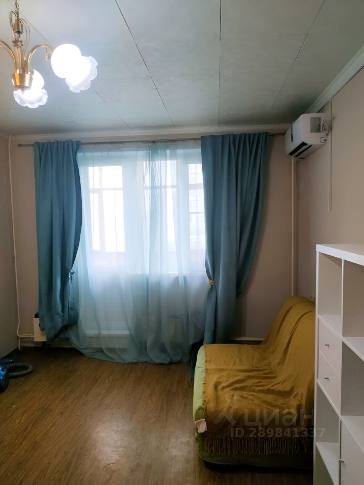 Продажа 1-комн квартиры на вторичном рынке улица Борисовские Пруды, 18К1