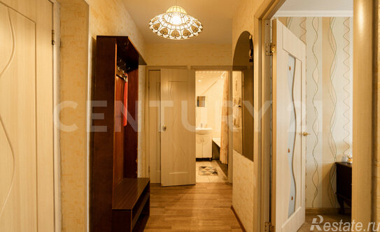 Продажа 2-комн квартиры на вторичном рынке улица Генерала Симоняка,  д. 17