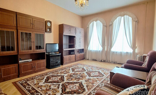 Продажа 2-комн квартиры на вторичном рынке улица Маяковского,  д. 1/96