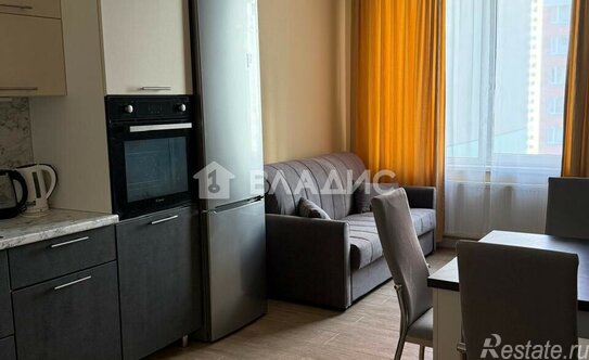 Продажа 1-комн квартиры на вторичном рынке Красногорск, улица Липовой Рощи,  д. 2