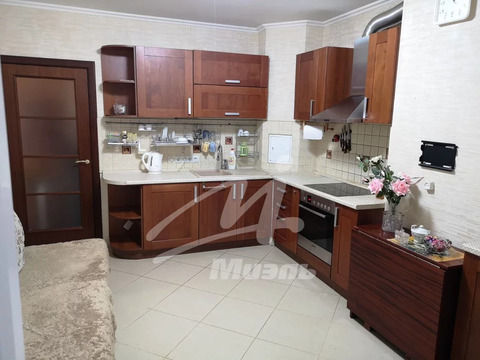 Продажа 3-комн квартиры на вторичном рынке ВНИИССОК, ул. Березовая,  д. 11