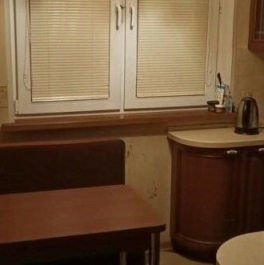 Продажа 1-комн квартиры на вторичном рынке Осенний б-р,  д. 18,  к. 2