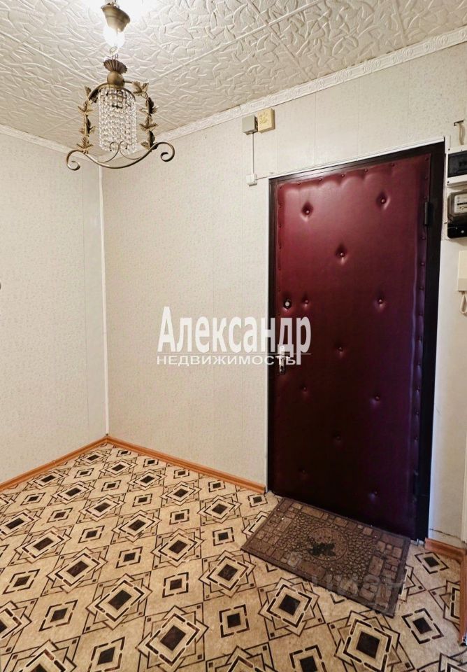 Продажа 1-комн квартиры на вторичном рынке пос. Романовка, 12