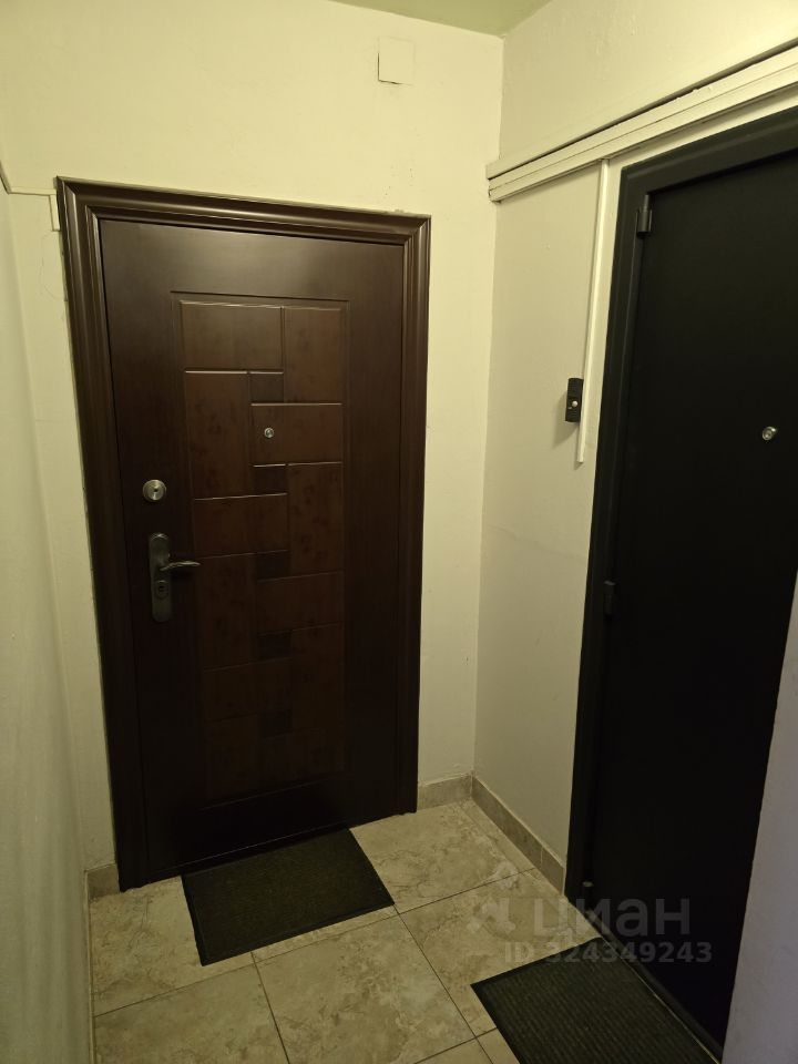 Продажа 2-комн квартиры на вторичном рынке Люсиновская улица, 43