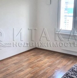 Продажа 2-комн квартиры на вторичном рынке улица Корнея Чуковского,  д. 3 к5