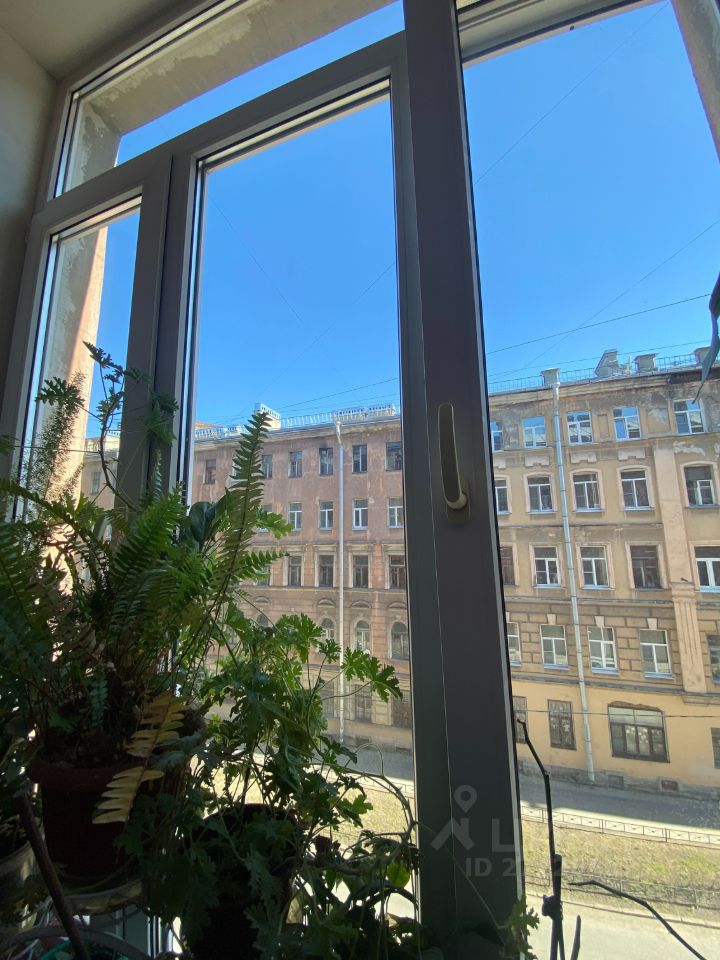 Продажа 6-комн квартиры на вторичном рынке Кирилловская улица, 18