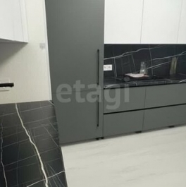 Продажа 3-комн квартиры на вторичном рынке ул Верхне-Каменская,  д. 11,  к. 2 стр 1