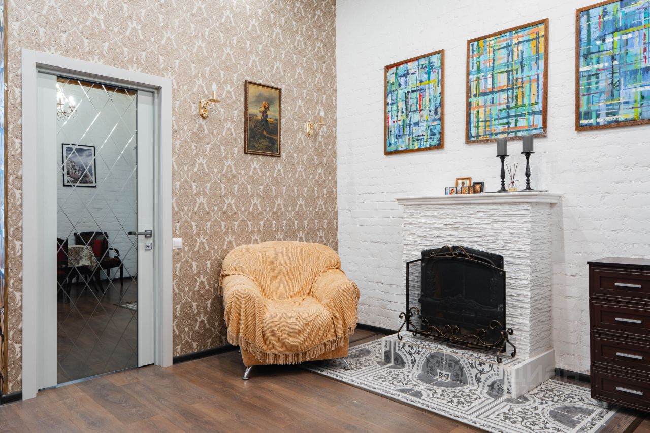 Аренда 3-комн квартиры на вторичном рынке Загородный проспект, 26