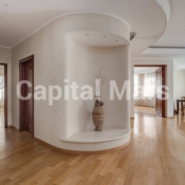 Аренда 4-комн квартиры на вторичном рынке улица Плющиха,  д. 22