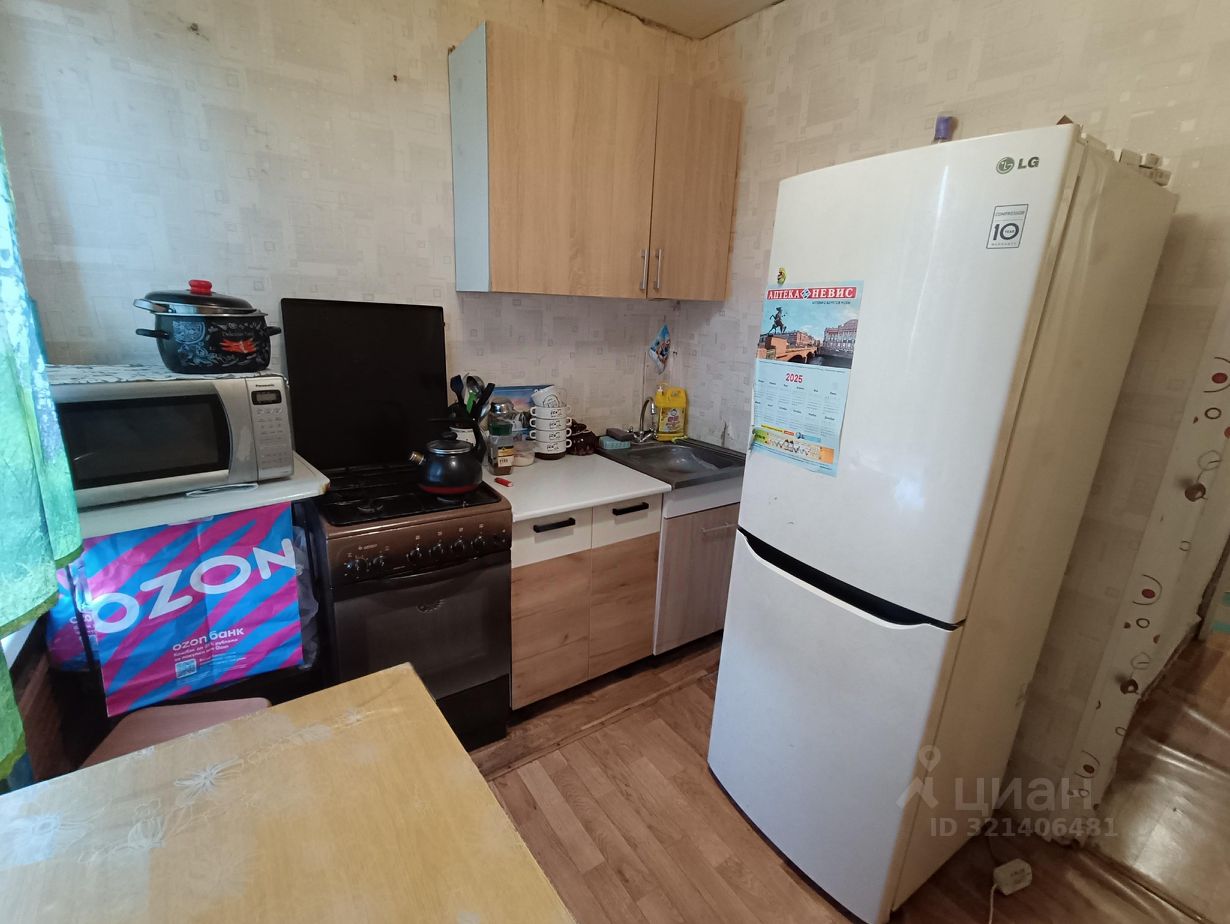 Продажа 2-комн квартиры на вторичном рынке Волосово, проспект Вингиссара, 119