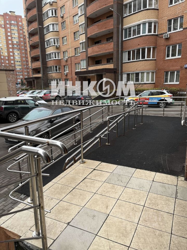 Продажа 2-комн квартиры на вторичном рынке Подрезково мкр, Центральная улица, 4б