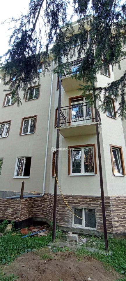 Продажа 2-комн квартиры на вторичном рынке д. Черное, улица Журавлиная, 70