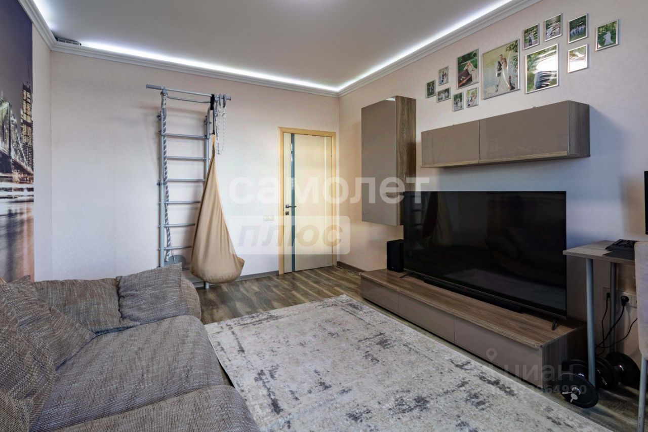 Продажа 2-комн квартиры на вторичном рынке Ново-Сырово мкр, улица Кольцевая,  д. 3