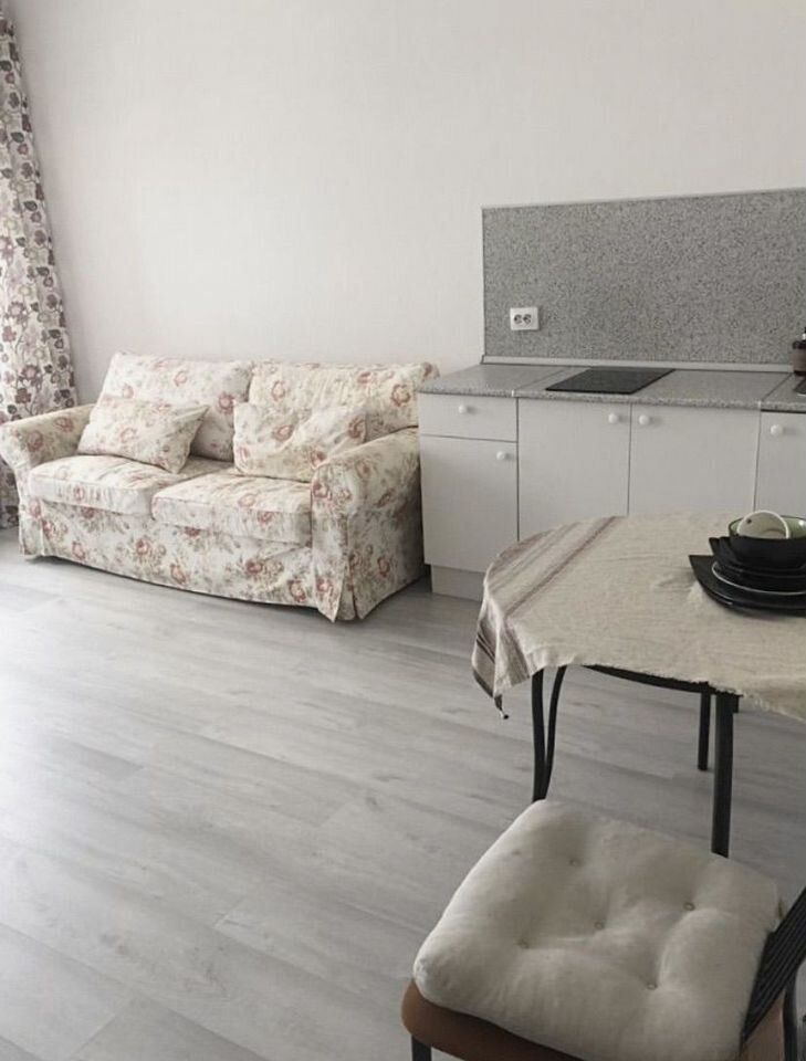 Продажа студии Струве ул,  д. 6