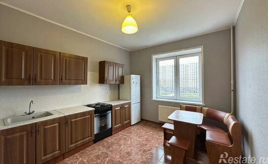 Продажа 1-комн квартиры на вторичном рынке Зенино, улица Дружбы,  д. 9