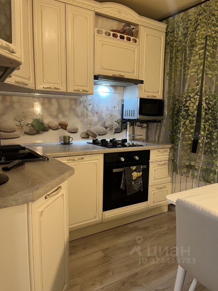 Аренда 3-комн квартиры на вторичном рынке переулок Васнецова, 15С1