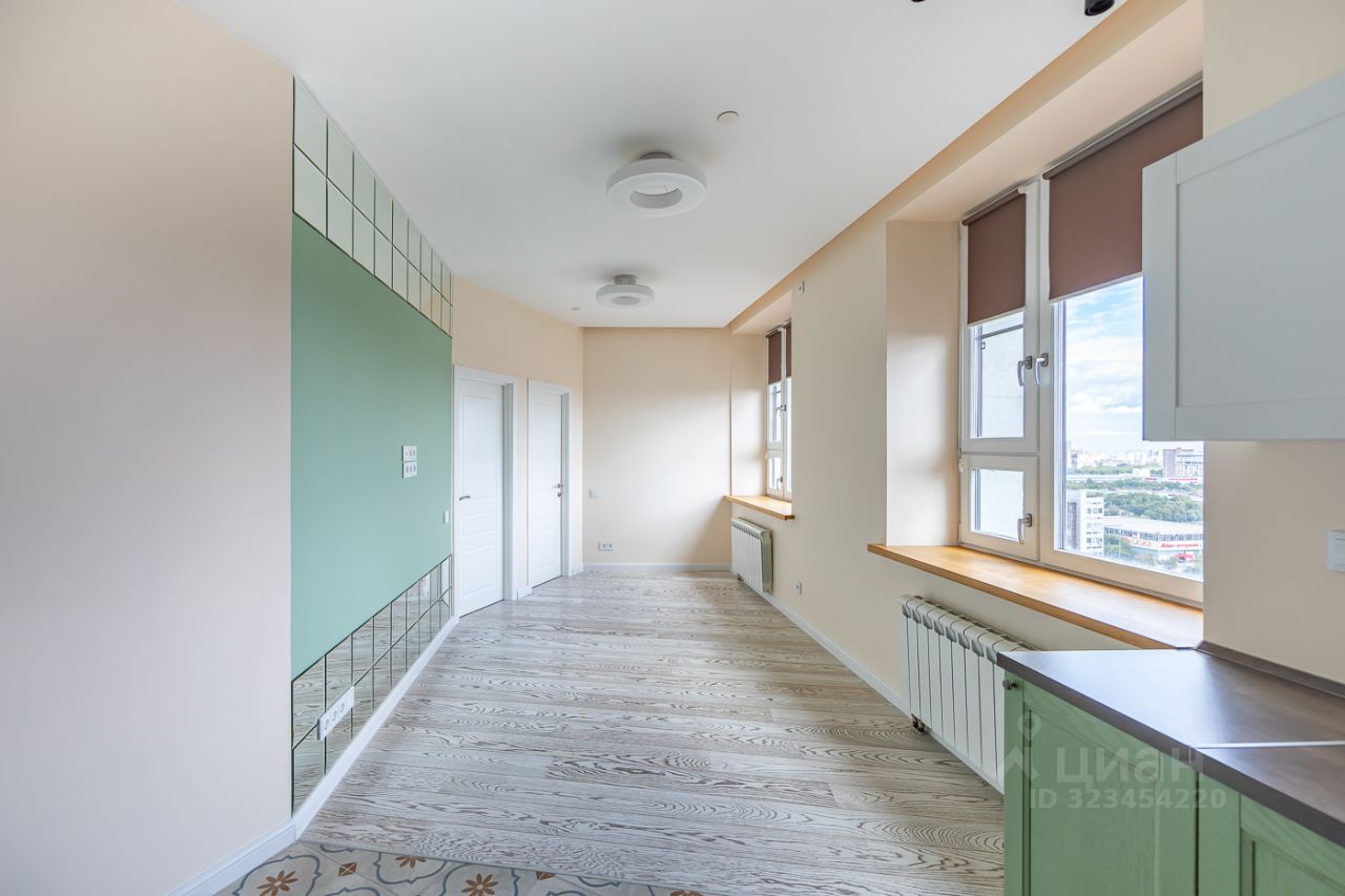 Продажа 3-комн квартиры на вторичном рынке улица Бутлерова, 7Б