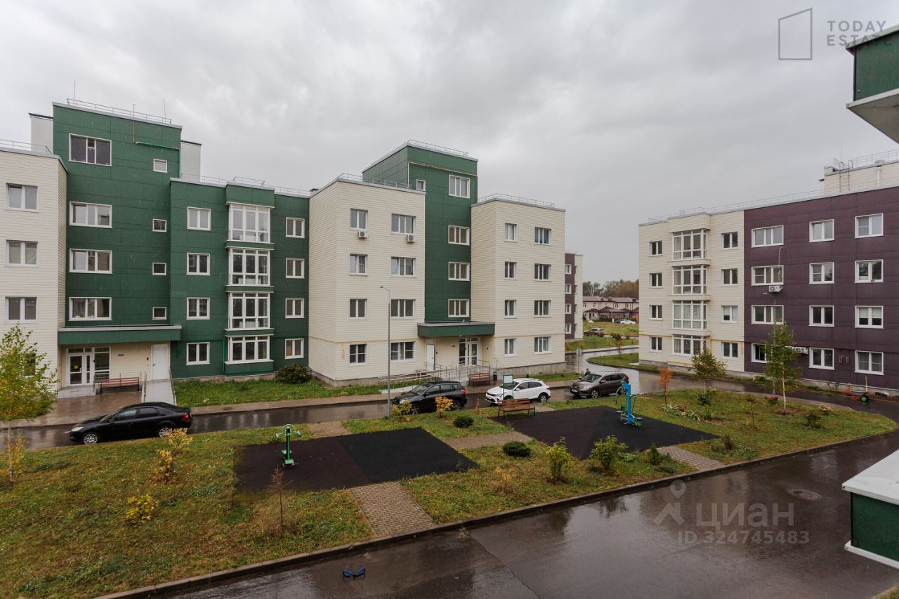 Продажа 4-комн квартиры на вторичном рынке д. Болтино, улица Баздырева, 17