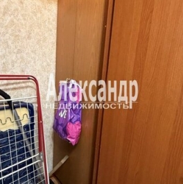 Продажа 1-комн квартиры на вторичном рынке Мебельная улица