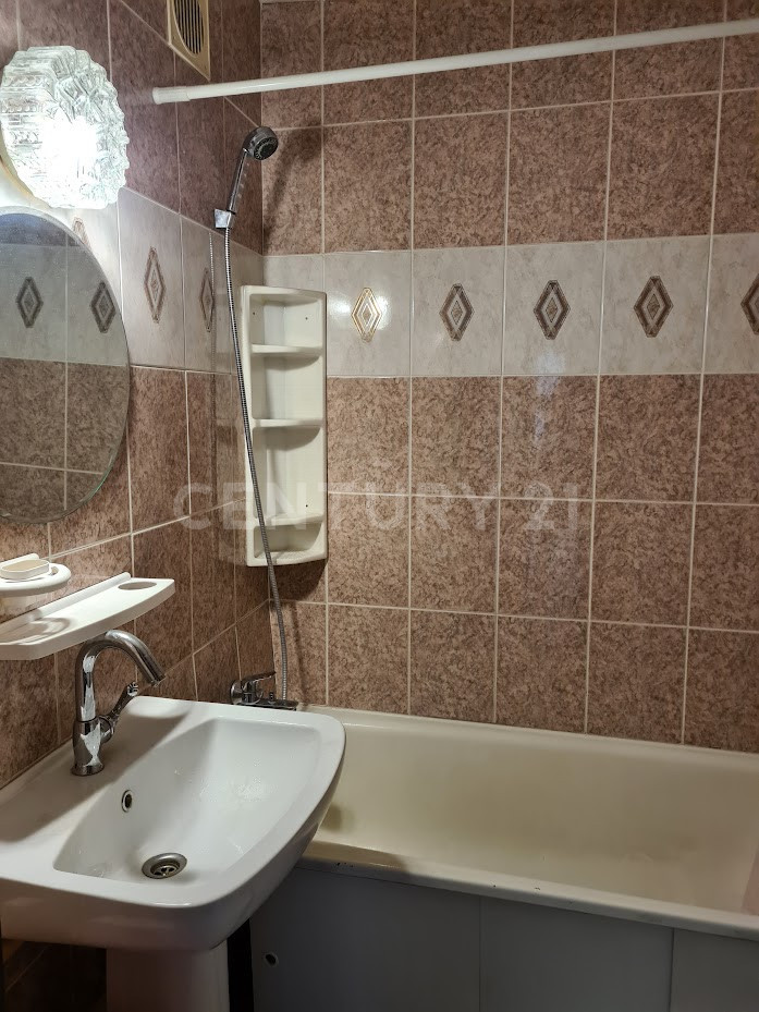 Продажа 2-комн квартиры на вторичном рынке Старонародная ул., 4