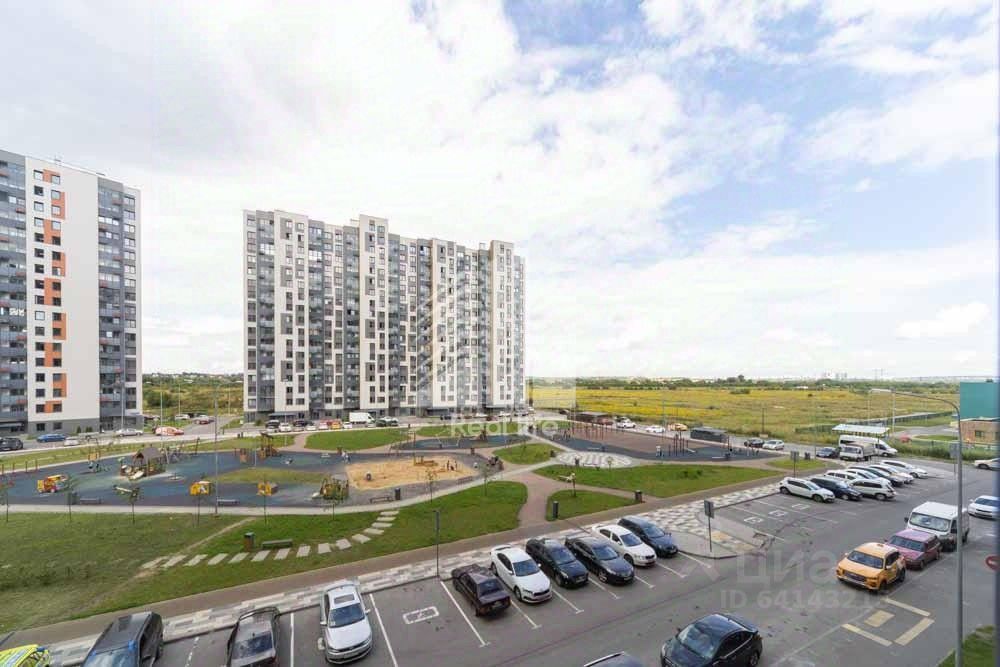 Продажа 1-комн квартиры на вторичном рынке с. Домодедово, улица Современников, 4