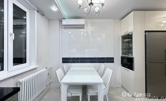 Аренда 3-комн квартиры на вторичном рынке улица Малыгина,  д. 8