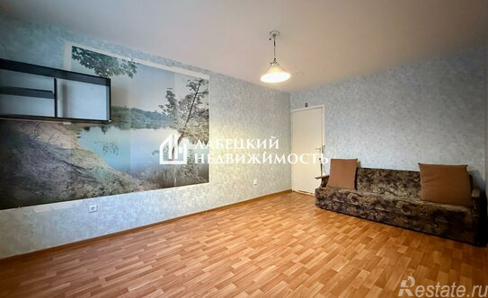 Продажа 3-комн квартиры на вторичном рынке Парголово п, 1 Мая ул,  д. 107 к9