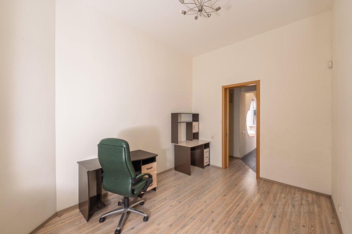 Аренда 3-комн квартиры на вторичном рынке улица Марата, 47-49