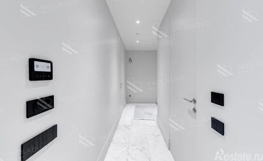 Продажа 3-комн квартиры на вторичном рынке Мжд Киевское 3-й км,  д. 3,  к. 2