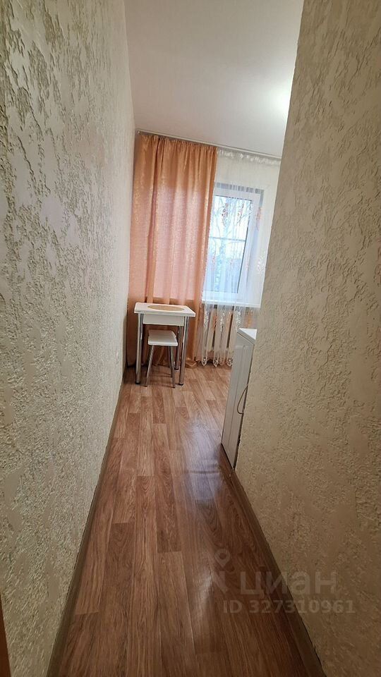 Продажа 2-комн квартиры на вторичном рынке Локомотивный мкр, Поварово пгт, 4