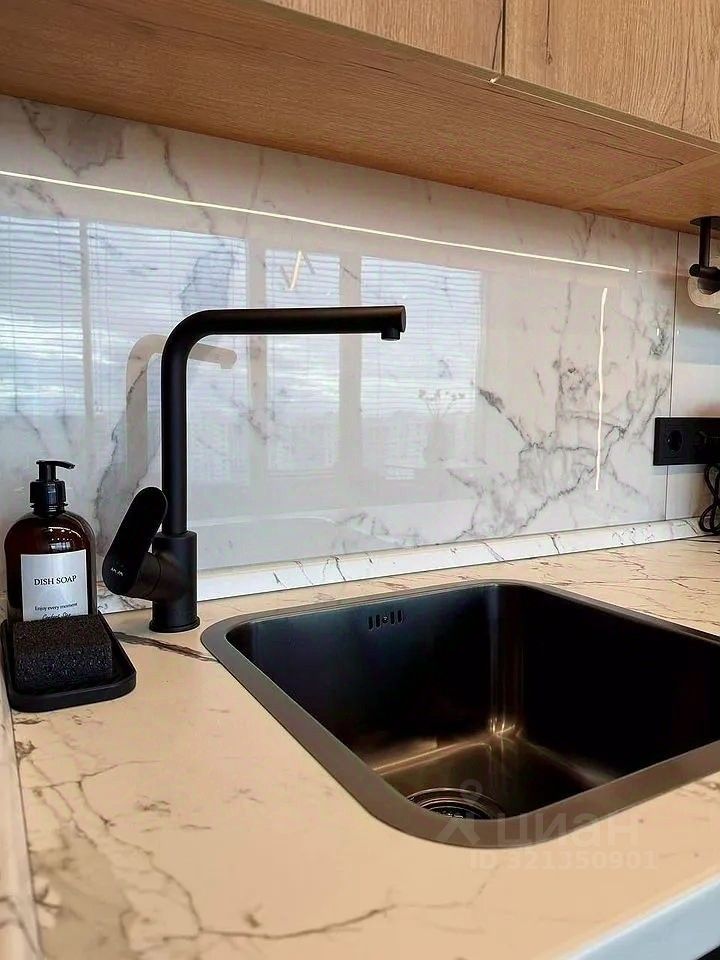 Аренда 2-комн квартиры на вторичном рынке Новоясеневский проспект, 3В