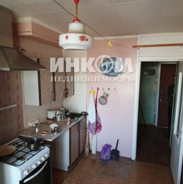 Продажа 2-комн квартиры на вторичном рынке Попутная улица,  д. 1 к2