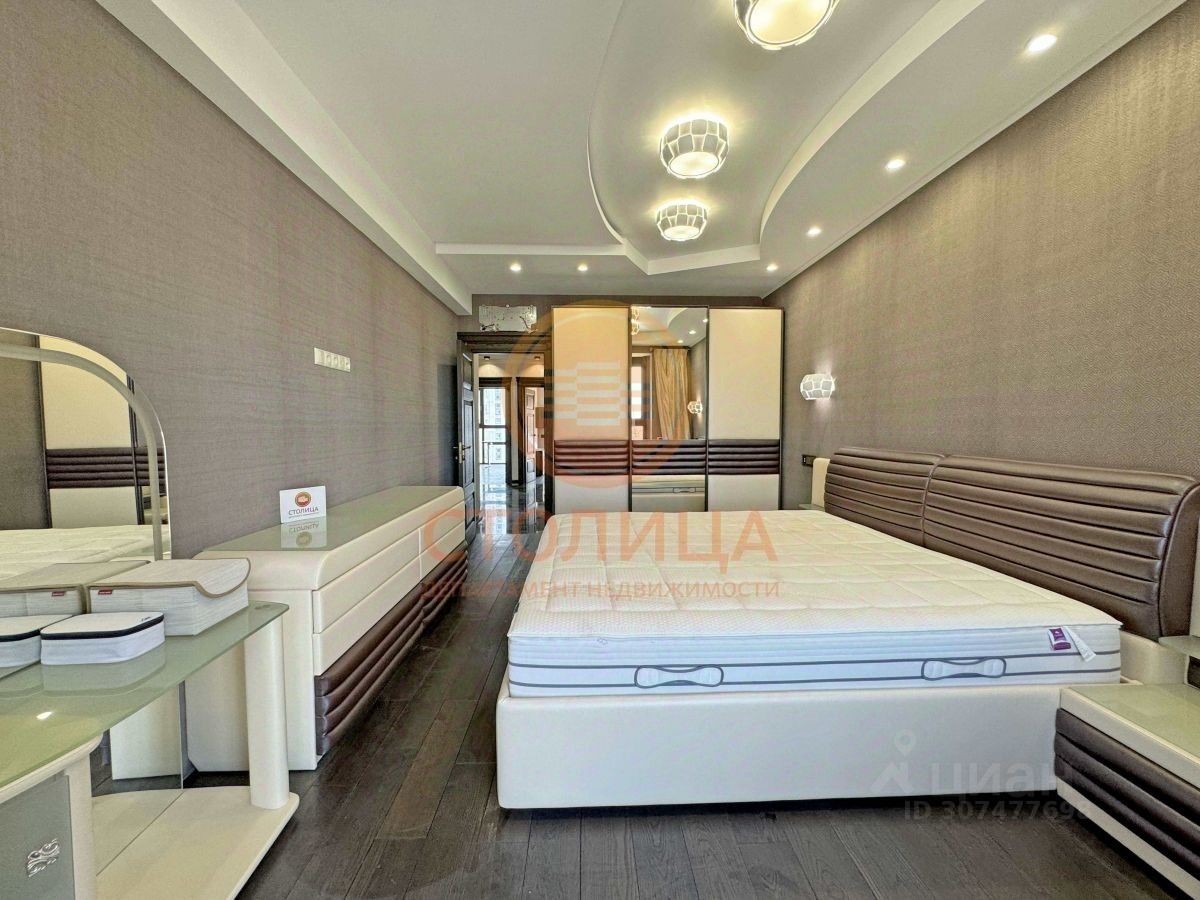 Продажа 4-комн квартиры на вторичном рынке улица Саморы Машела, 2А