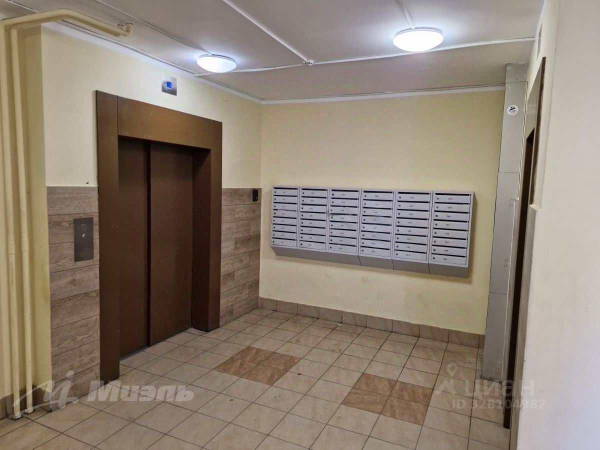 Продажа 1-комн квартиры на вторичном рынке ВНИИССОК пгт, улица Дениса Давыдова, 11