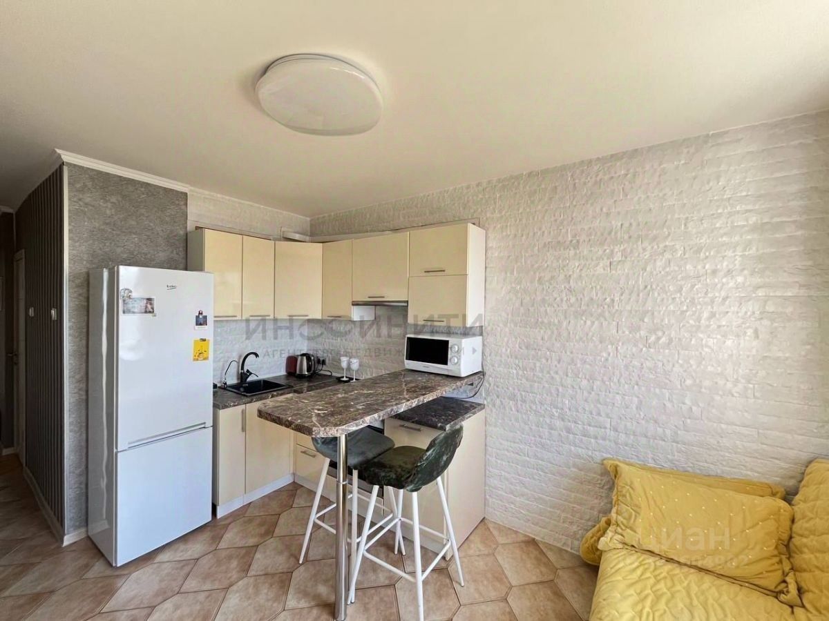 Продажа 1-комн квартиры на вторичном рынке улица Гурьянова, 2К1