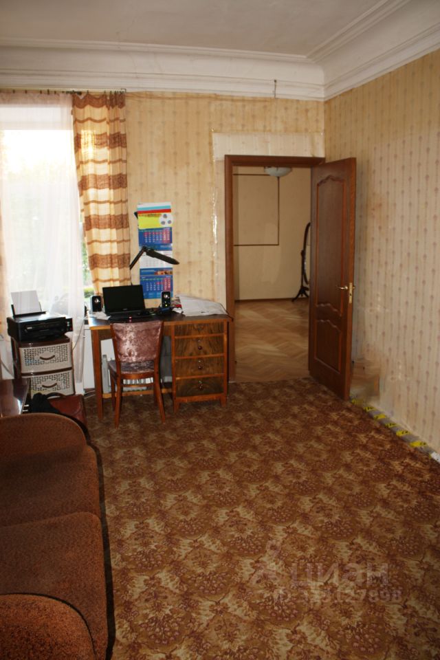 Продажа 3-комн квартиры на вторичном рынке Сытнинская площадь, 3Б