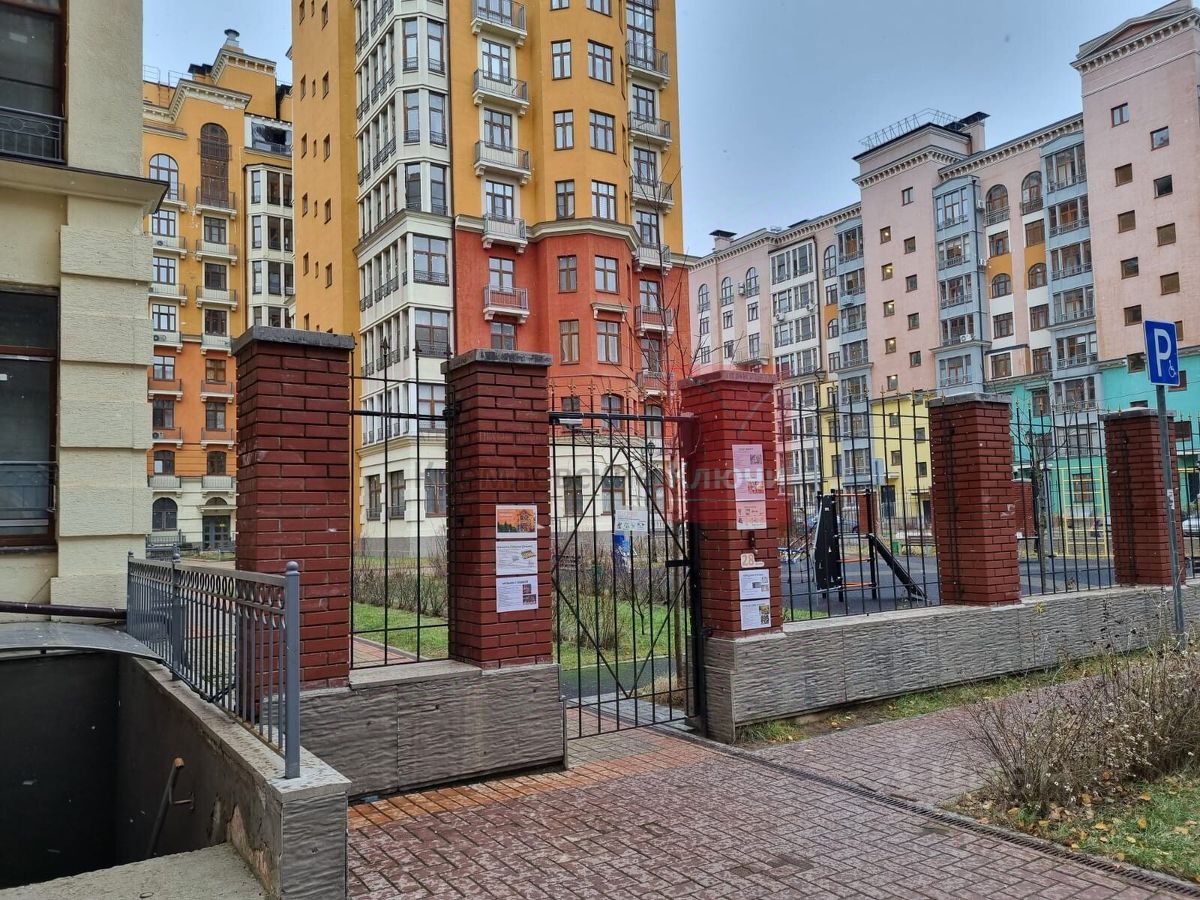 Продажа 2-комн квартиры на вторичном рынке Сабурово пгт, улица Рождественская, 4