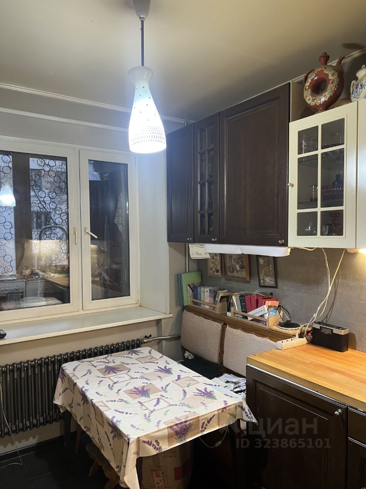 Продажа 1-комн квартиры на вторичном рынке Ярославская улица, 1/9