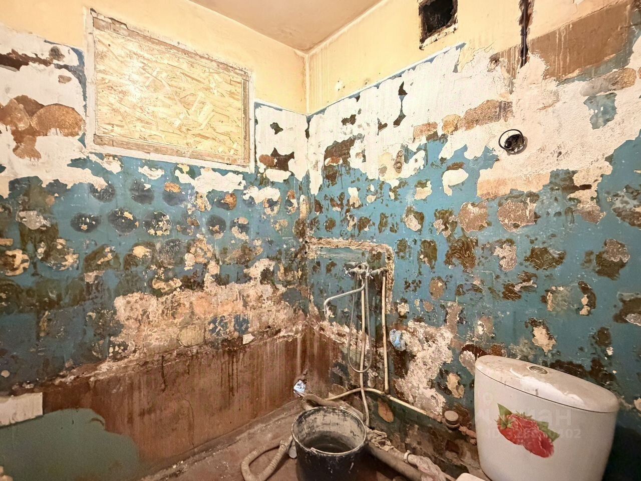 Продажа 1-комн квартиры на вторичном рынке Волхов, Молодежная улица, 18а