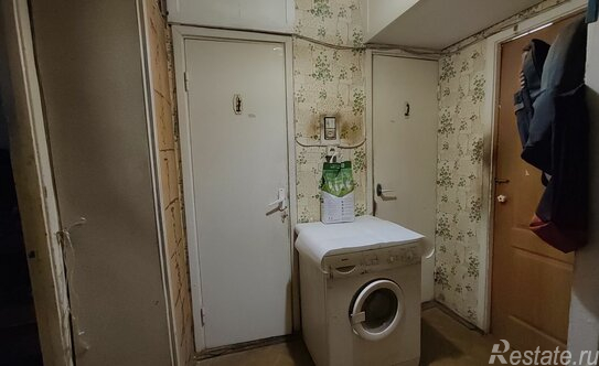 Продажа 4-комн квартиры на вторичном рынке Наличная улица,  д. 36 к3